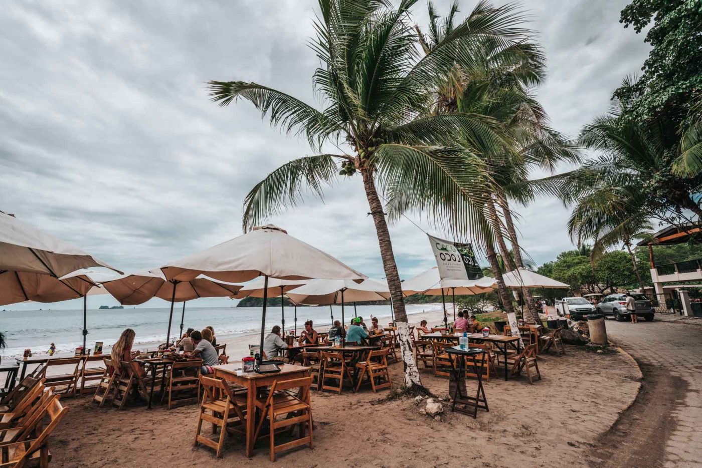 哥斯达黎加火烈鸟海滩的Coco Loco餐厅